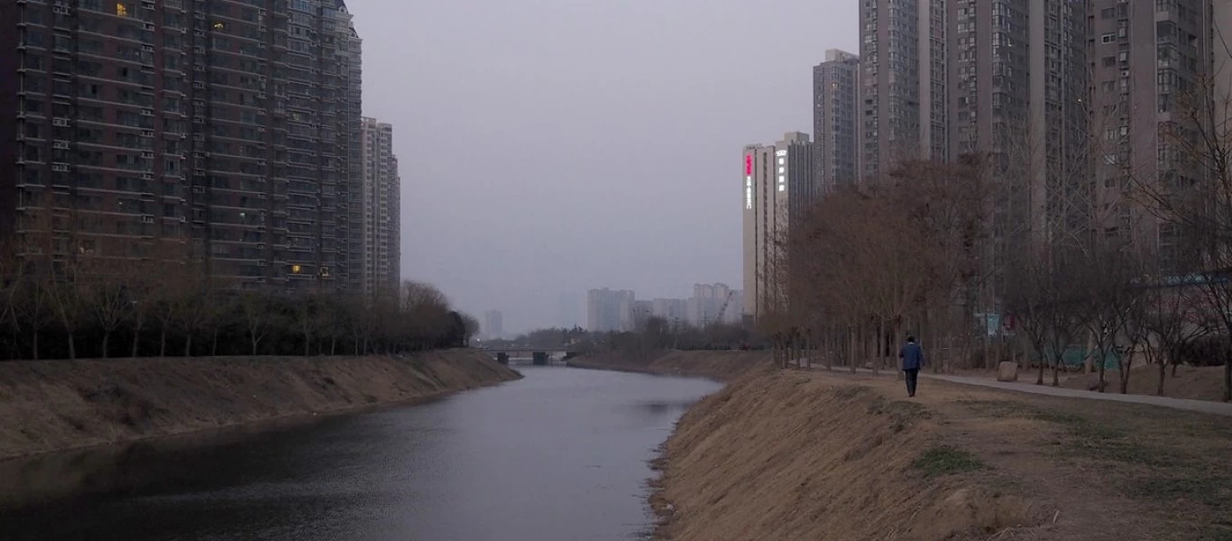 Covid-19: Κίνδυνος παγκόσμιας οικονομικής και κοινωνικής κατάρρευσης - Γιατί οι άνθρωποι εγκαταλείπουν τις πόλεις